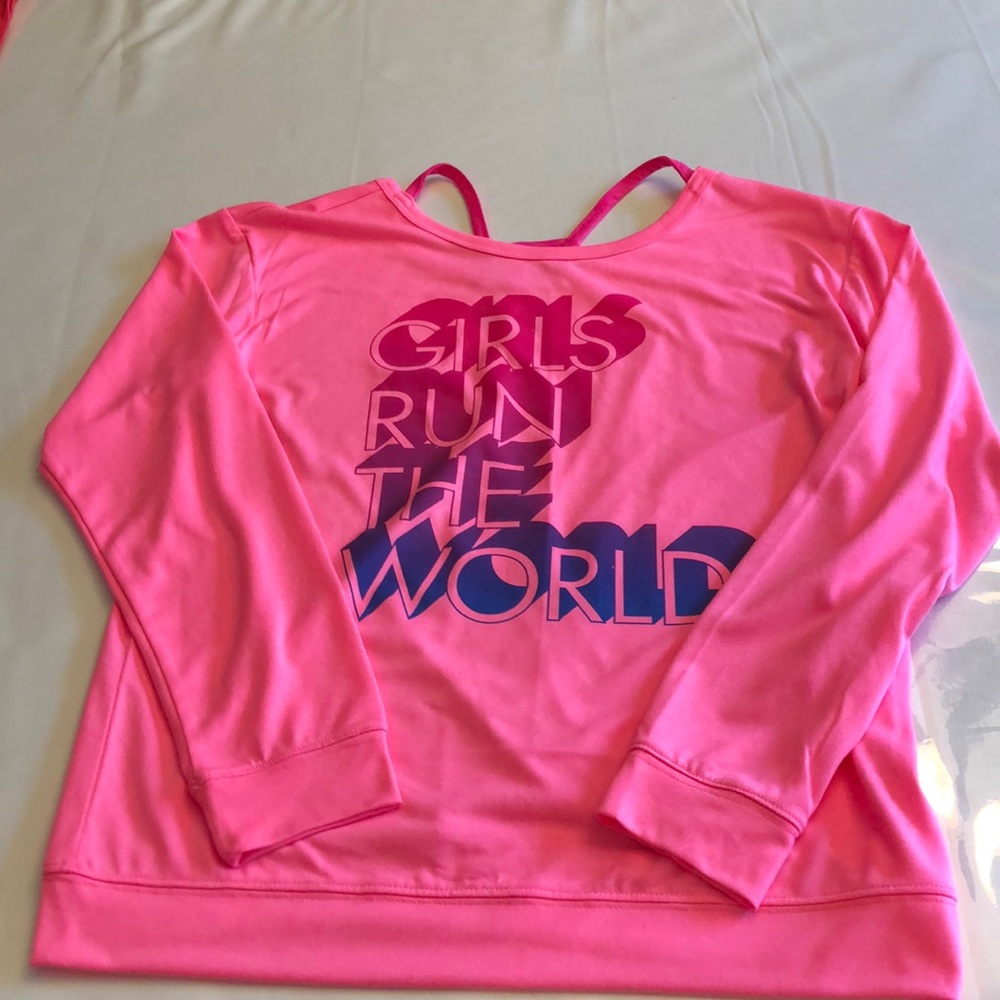Kids athletic shirt, with imatation of sports bra
